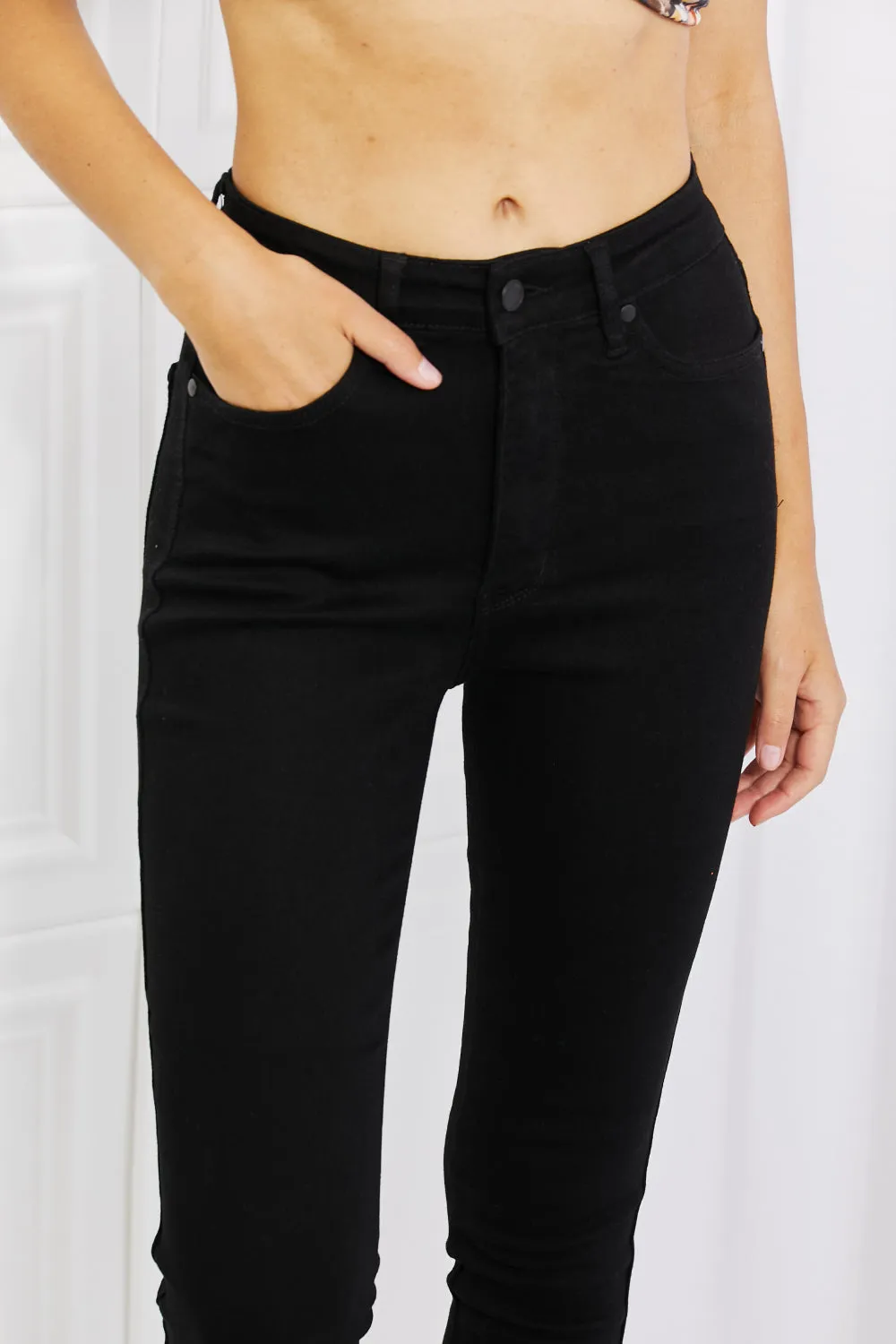 Judy Blue, High-Rise Control Top Skinny Jeans with Sharkbite Hem