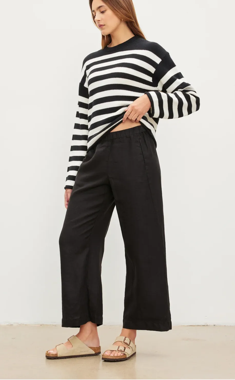 Velvet by Graham & Spencer Black Lola Linen Pants